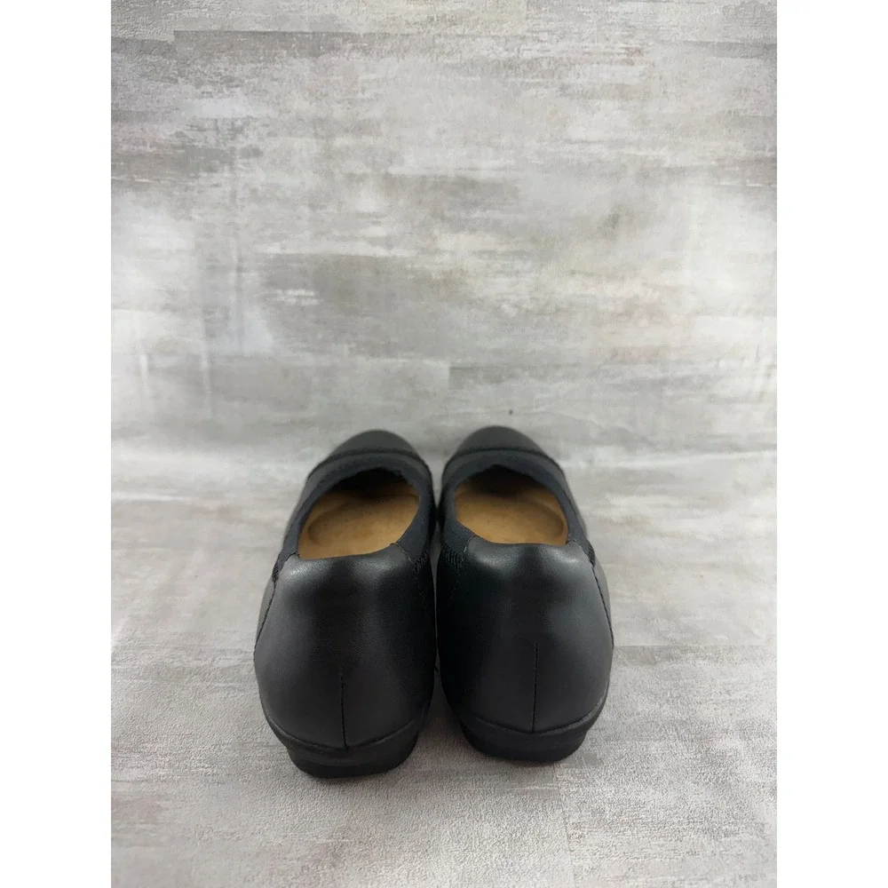 Clarks collection flat